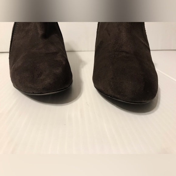 Nine West Celia suede brown ankle booties women size 7 1/2 M - Picture 5 of 11